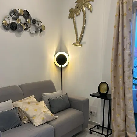 Appartement Centre Sur Avenue Jean Medecin A 8 Minutes De Marche Nice